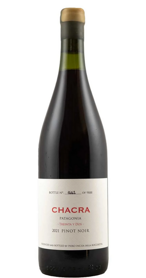 Bodega Chacra Treinta y Dos Pinot Noir 2021